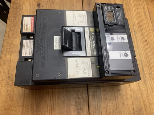 SQUARE D LEL36400LI  Breaker