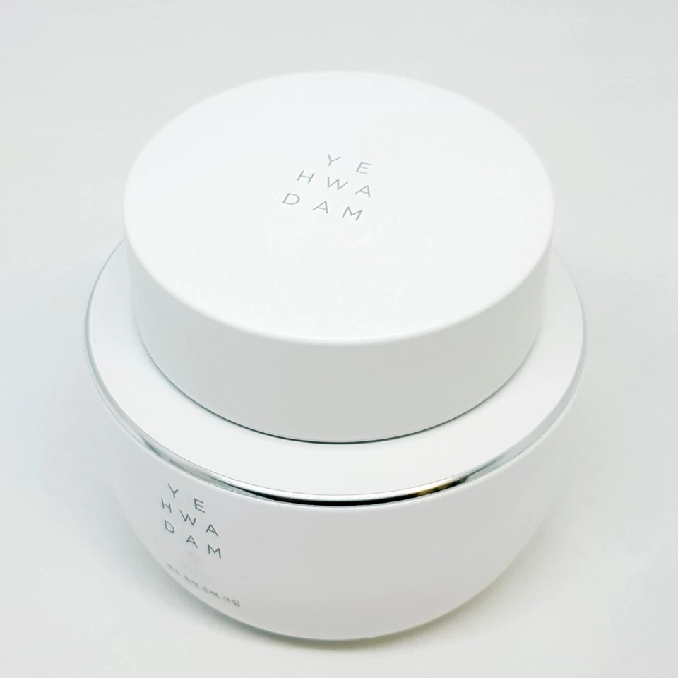 Crema iluminadora pura YEHWADAM Jeju Magnolia 50 ml antienvejecimiento suave K-Beauty Foto 4 de 4