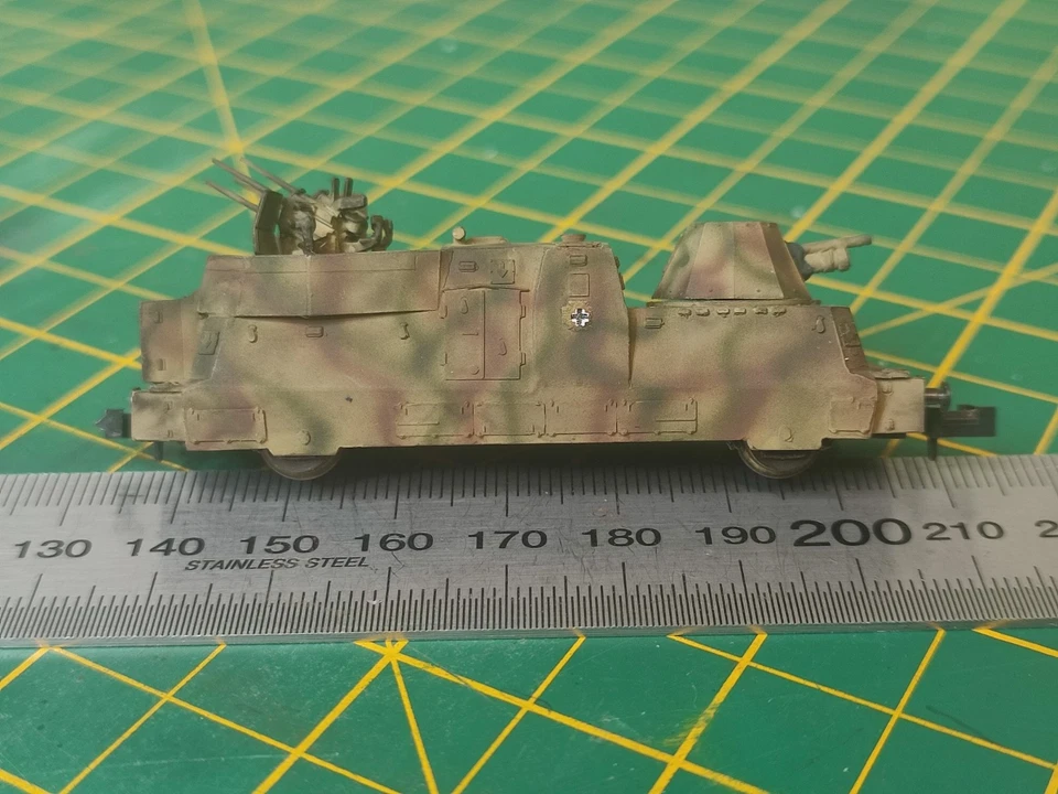 N scale 1:160 BP42/44 Panzerzug Kannonen und flakwagen - NEW - with ROCO chassis - Image 2 of 4