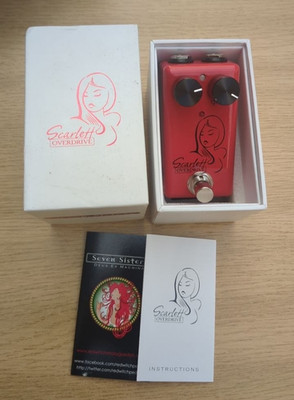 Redwitch Sevensisters Verzerrung Effektpedal Scarlett Overdrive 2010er