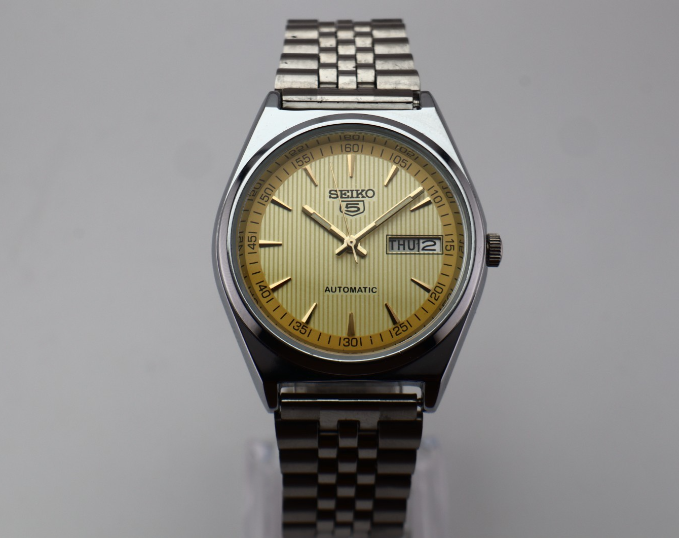 Vintage Seiko 5 Automatic 6309A 17 Jewels D/D Japan made Man's Wrist Watch