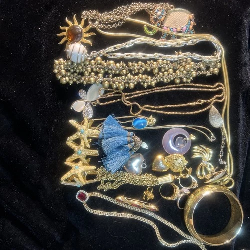 vintage gold tone costume jewelry lot