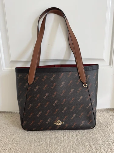 Borsa Coach C4063 in pelle per carrozza cavalli marrone rosso nuova con etichette