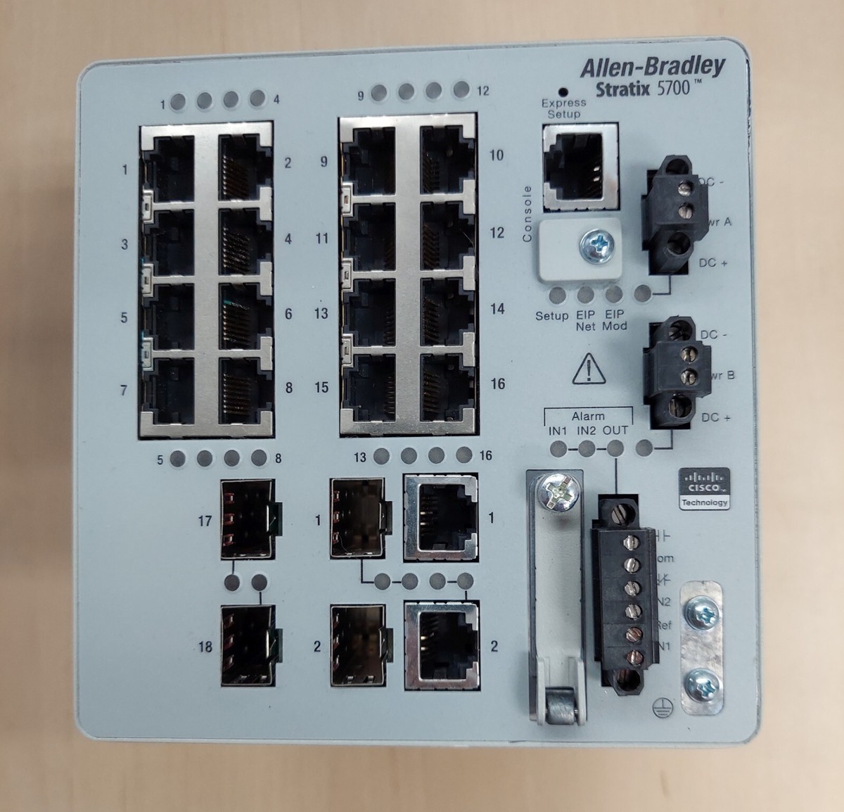 Allen-Bradley Stratix 5700 1783-BMS20CGL 20-port Ethernet Switch