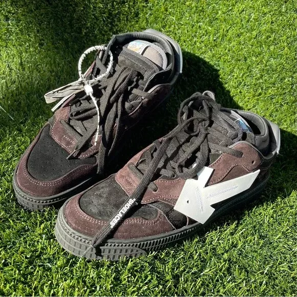 Off white top shoes arrow