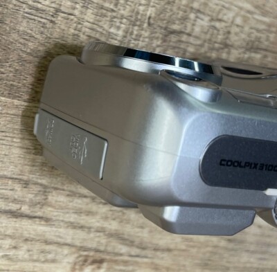 Nikon COOLPIX 3100 シルバー⭐︎新品単三電池付き Amazon | Nikon COOLPIX 3100 | Nikon | コンパクト