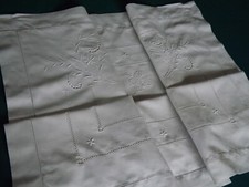 taie d'oreiller brodée, mono A C, ancienne