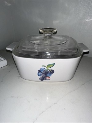 Vintage A 1.5B Corning Ware Fruit Basket 1 1/2 Quart Casserole with Lid - Grapes