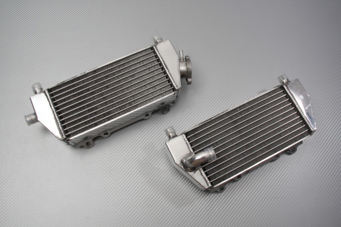 Radiateurs eau KX 250 Kawasaki pour remplacer des pièces pliées ou fuyantes
