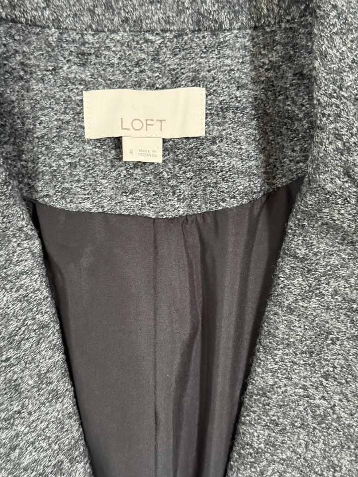 Jaqueta Blazer LOFT Feminina Tamanho 4 Cinza Mescla de Lã Forrada - Imagem 4 de 4