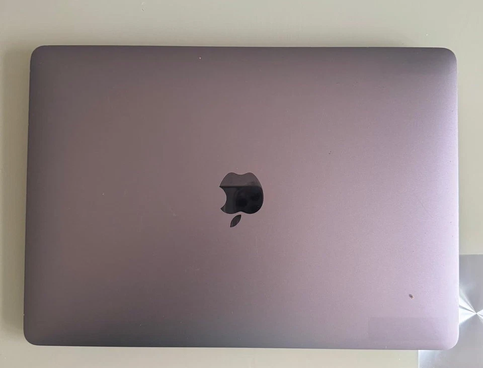 Apple MacBook Air 13" 2019 · i5 · 8GB · 128GB, photo 1 sur 5
