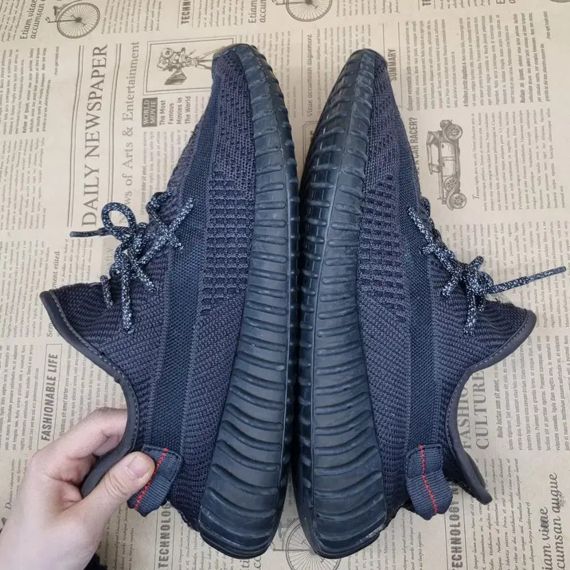 Adidas Yeezy Boost 350 V2 290 Sneakers - Used, Good Condition thumbnail 5