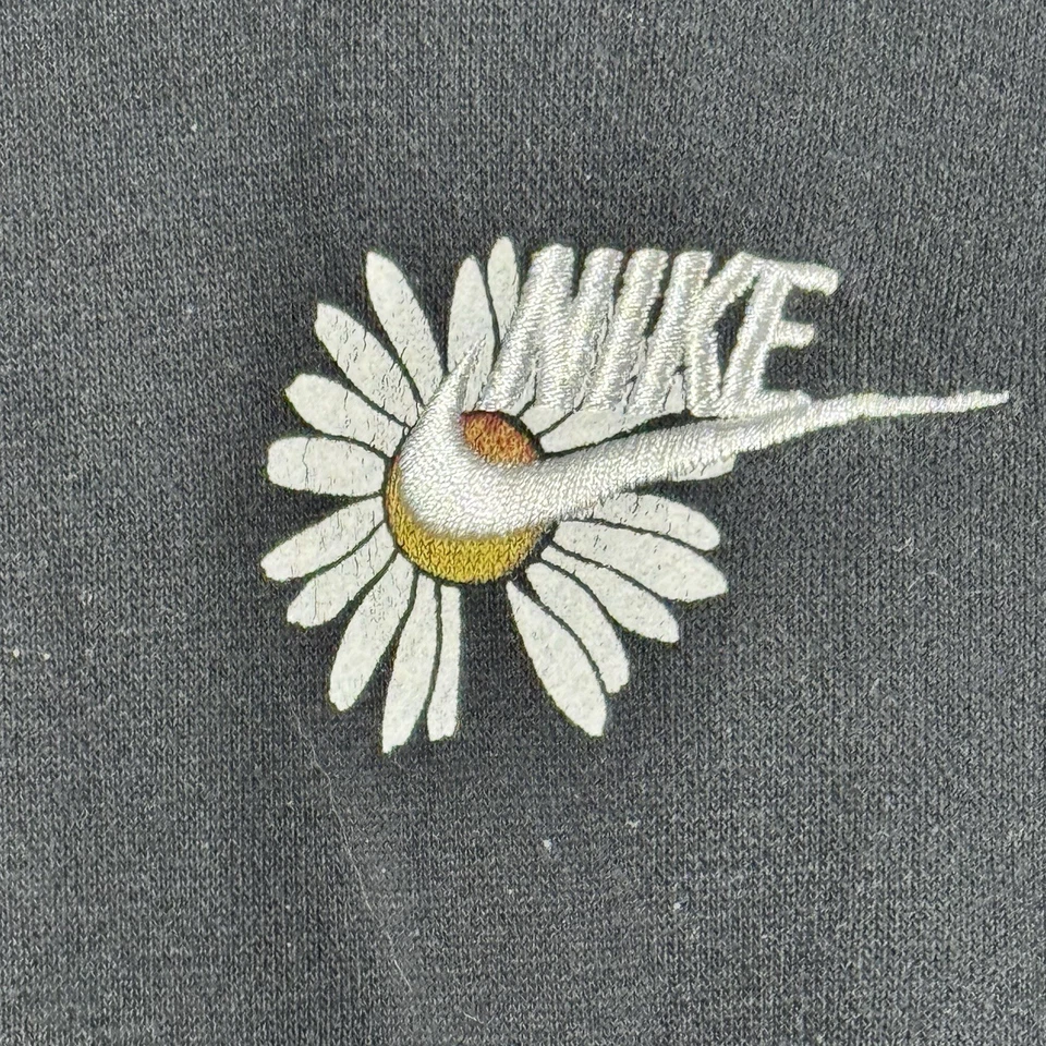 Sudadera con capucha floral Nike para mujer talla grande DM6907-010 pulóver sudadera Foto 4 de 4