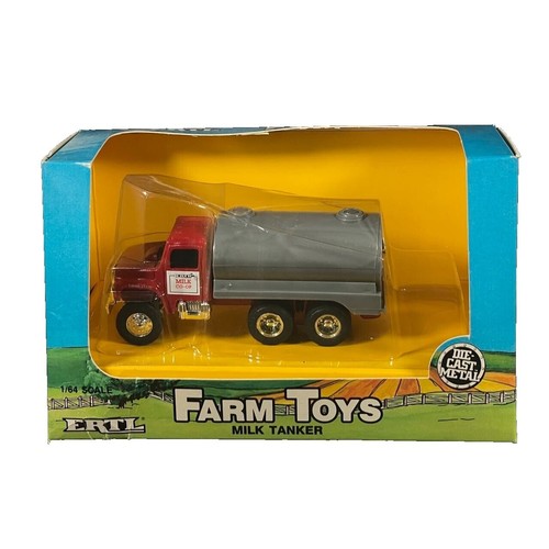 Ertl Farm Country Barn And Silo Set Discount