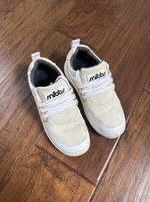 SNIBBS Women's Size 7 White Spacecloud Sneakers Non Slip Work Shoes