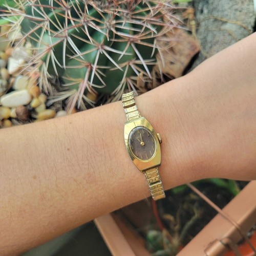 Vintage Retro Gold & Brown Classic Oval Stretch Watch - Picture 4 of 9