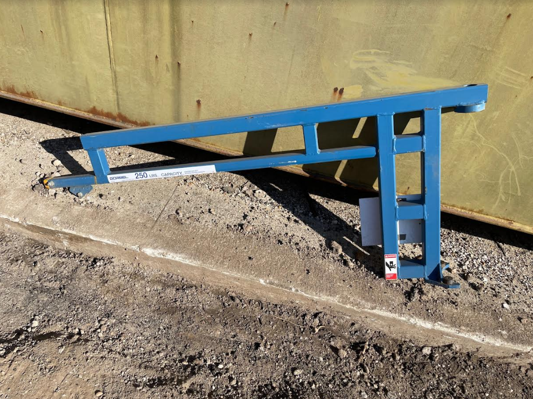 Gorbel 250 LB Freestanding Base Mounted Jib Crane, 6'0" Span X 7'0