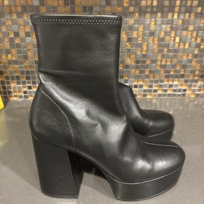 NWOT Steve Madden Platform Lily Bootie Size 10M