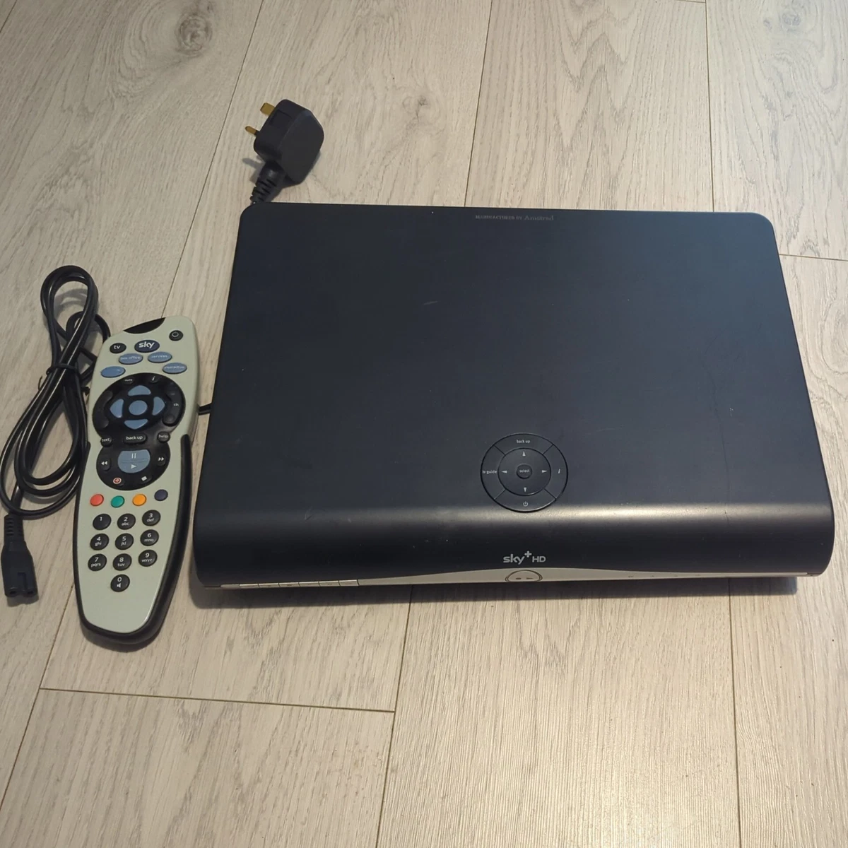 SKY + PLUS HD BOX WIFI - 500GB - AMSTRAD DRX890W BUILT IN WIFI ON DEMAND GRADE B