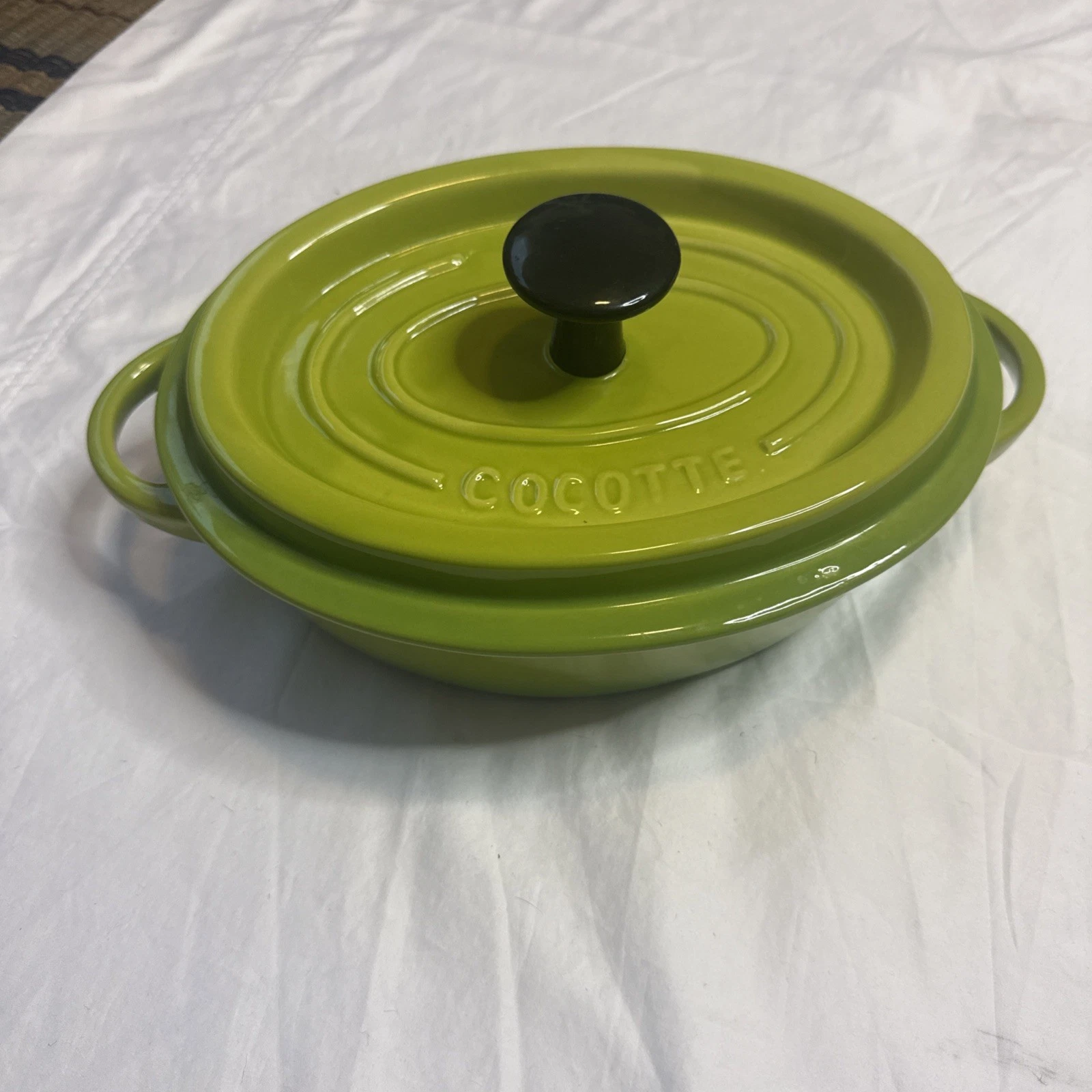 Swiss Pro Dutch Oven Oval 10" X 8" Green Glaze Lid With Handles