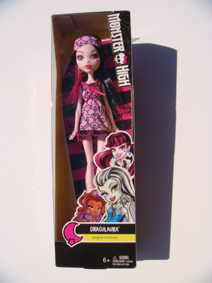 2015 MIB RARE MONSTER HIGH DRACULAURA SLEEPOVER