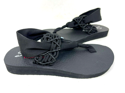 studio skechers flip flops