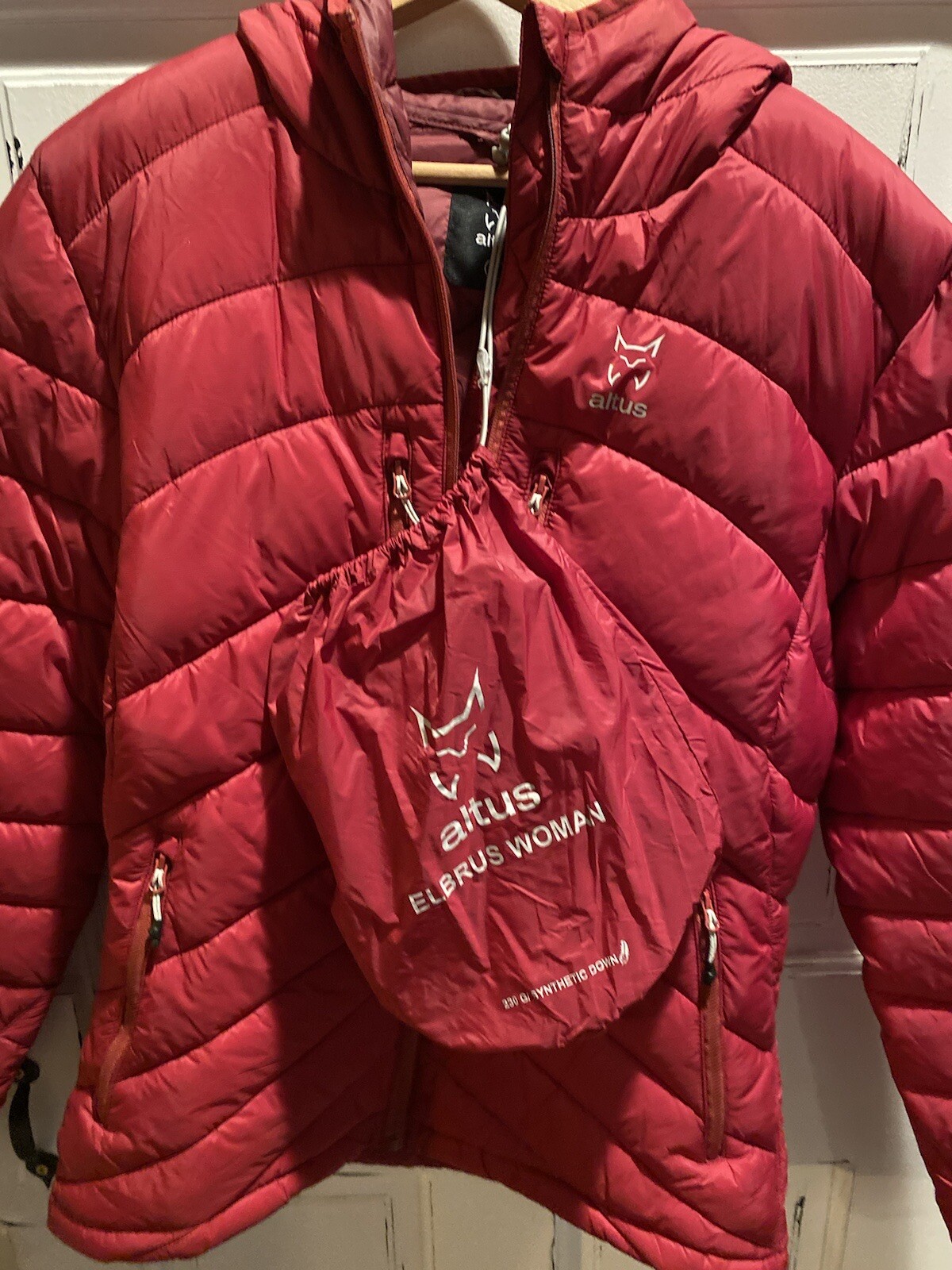 Chaqueta Amortiguada Altus Elbrus Adulto Talla L Granate Excelente Estado, Con Bolso