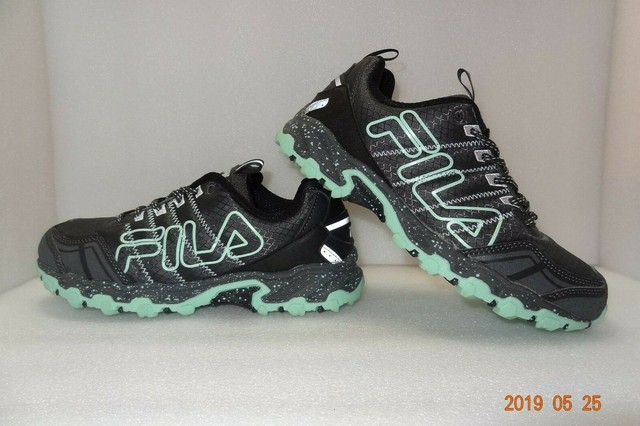 women's athletic shoes with memory foam