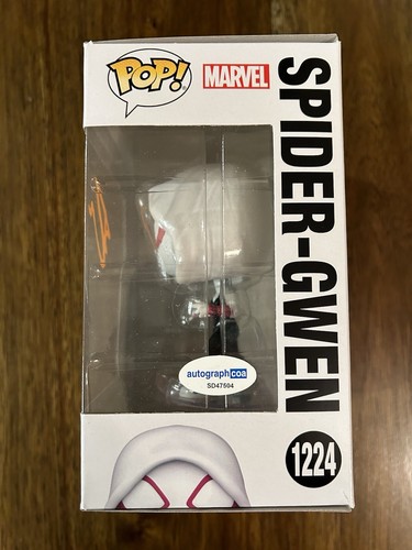 Dove Cameron ‘Spider-Gwen’ Marvel Autographed Signed Funko Pop ACOA - Picture 4 of 8