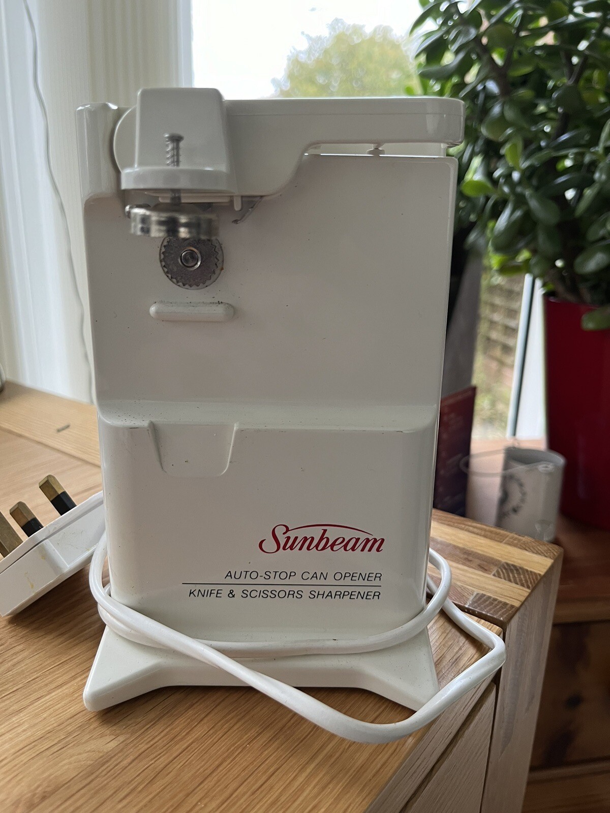 Vintage Sunbeam Powerhouse Electric Can Opener knife & Scissors