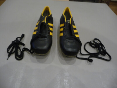 RARE paire de chaussure de foot vintage ADIDAS KOALA ancienne
