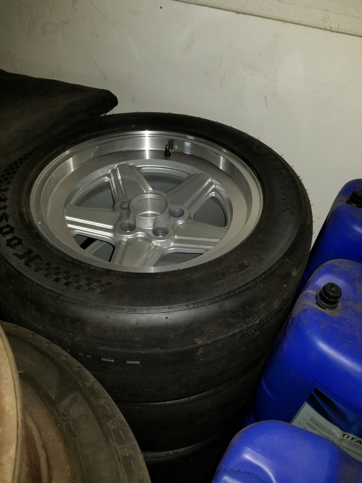 CLASSIC MB WHEELS & HOOSIER RACING TIRES R16X8" & R16X9" A7/R7