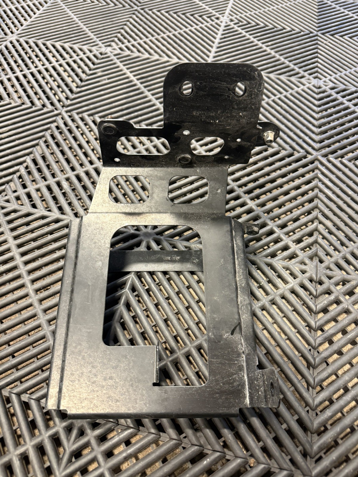 2008-14 FERRARI CALIFORNIA ECU ECM ENGINE MODULE BRACKET MOUNT SUPPORT
