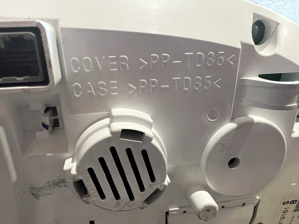 Velocímetro de cuadro de instrumentos Honda Accord 2017 Foto 3 de 3