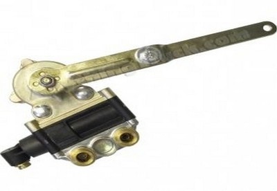 Haldex Midland 90555375 Height Control Valve, 1 Pack