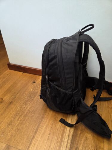 F-Stop Guru 28L - Mochila cámara negra senderismo - Imagen 4 de 8