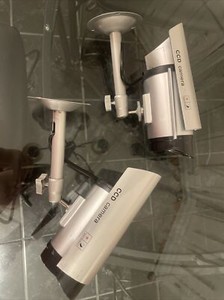 2 dummy cameras. great condition