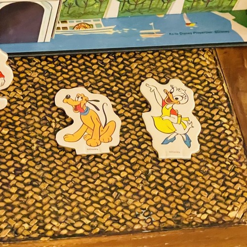 Disney Parks Magic Kingdom A VISIT TO WALT DISNEY WORLD Game 2021 COMPLETE - Picture 9 of 21