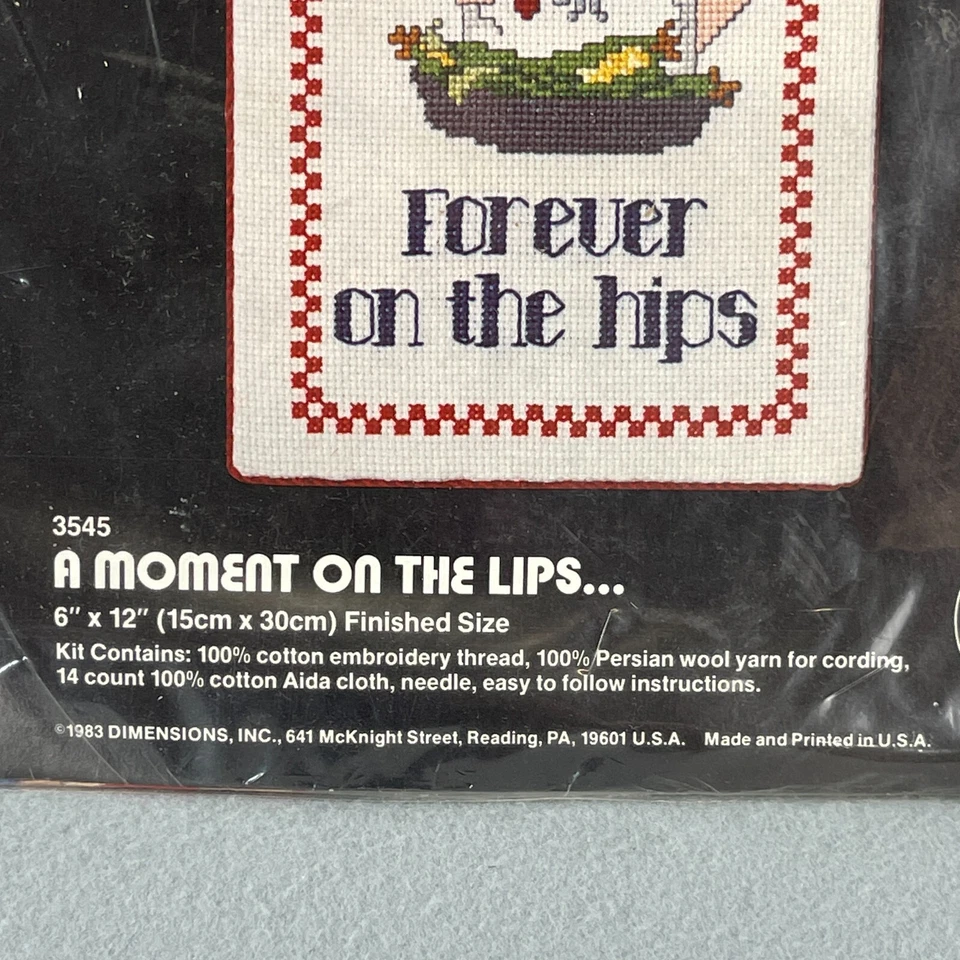 尺寸 - A Moment On The Lips - 十字绣套件 #3545 完成尺寸 6 X 12 — 第 3/4 张图片