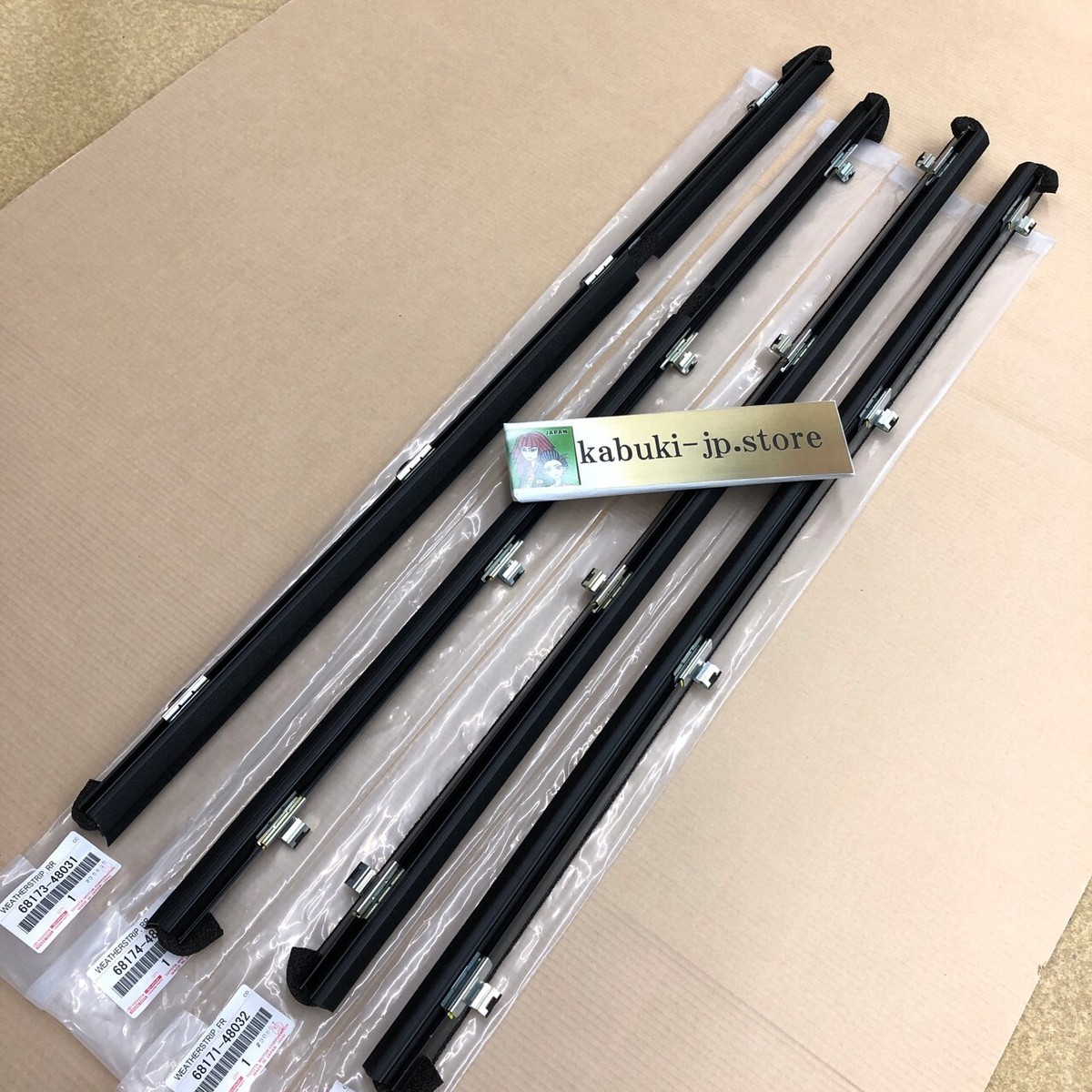 Toyota Lexus Genuine Door Glass Weatherstrip Rear & Front Left