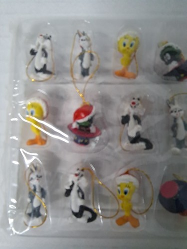 1998 Looney Tunes Mini Holiday Ornament Set Of 18 Bugs Tweety Sylvester Marvin - Picture 4 of 4
