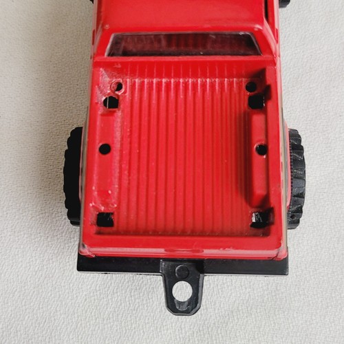 Yatming No. 8317 Chevrolet Red Pickup (1:43?) - incomplete; wear and tear  - Picture 22 of 24