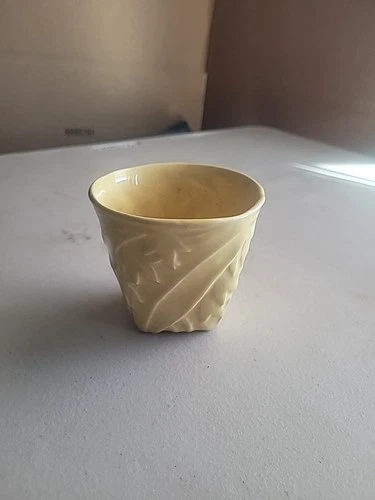 Vintage McCoy Yellow Leaves & Veins Planter 3 1/4" Tall