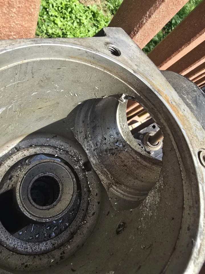 mercruiser bravo 1 outdrive - Image 2 of 2