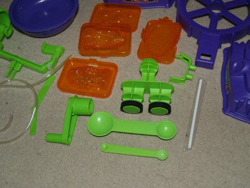 1996 Doctor Dreadful Monster Medical Center Tyco 3415 - fast komplett - Bild 13 von 15