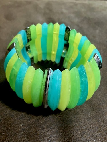Vintage Stylish Light Large Bracelet in height and for larger wrists - Picture 2 of 6