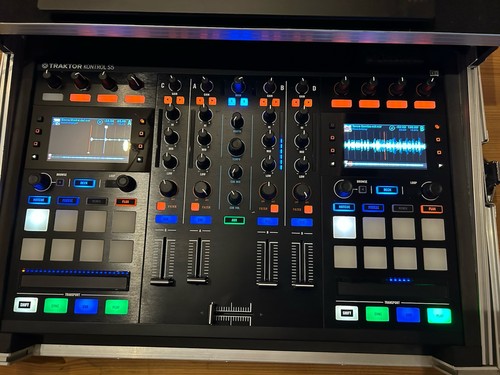 Native Instruments TRAKTOR Konmtrol S5 mit Flight Case und Decksaver mit OVP Top - Bild 11 von 15