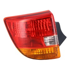 FEU ARRIERE GAUCHE 815612B470