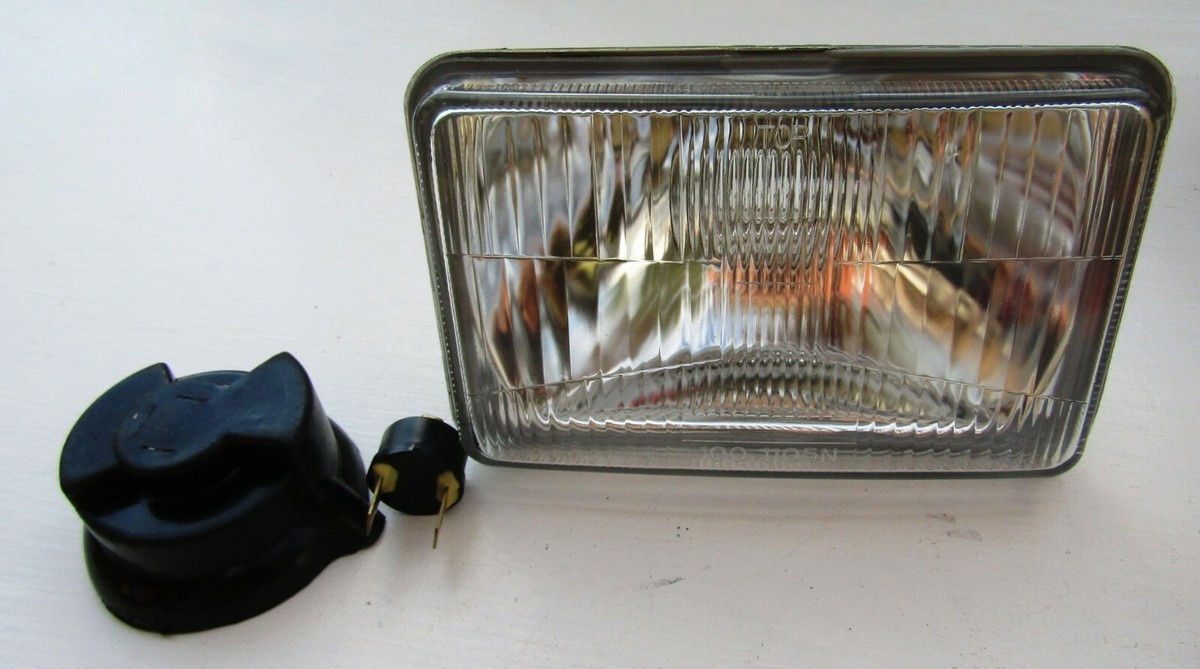 5525☆ FITS NISSAN P/U 720 Model 1979 85 head light lamp inner 1pcs