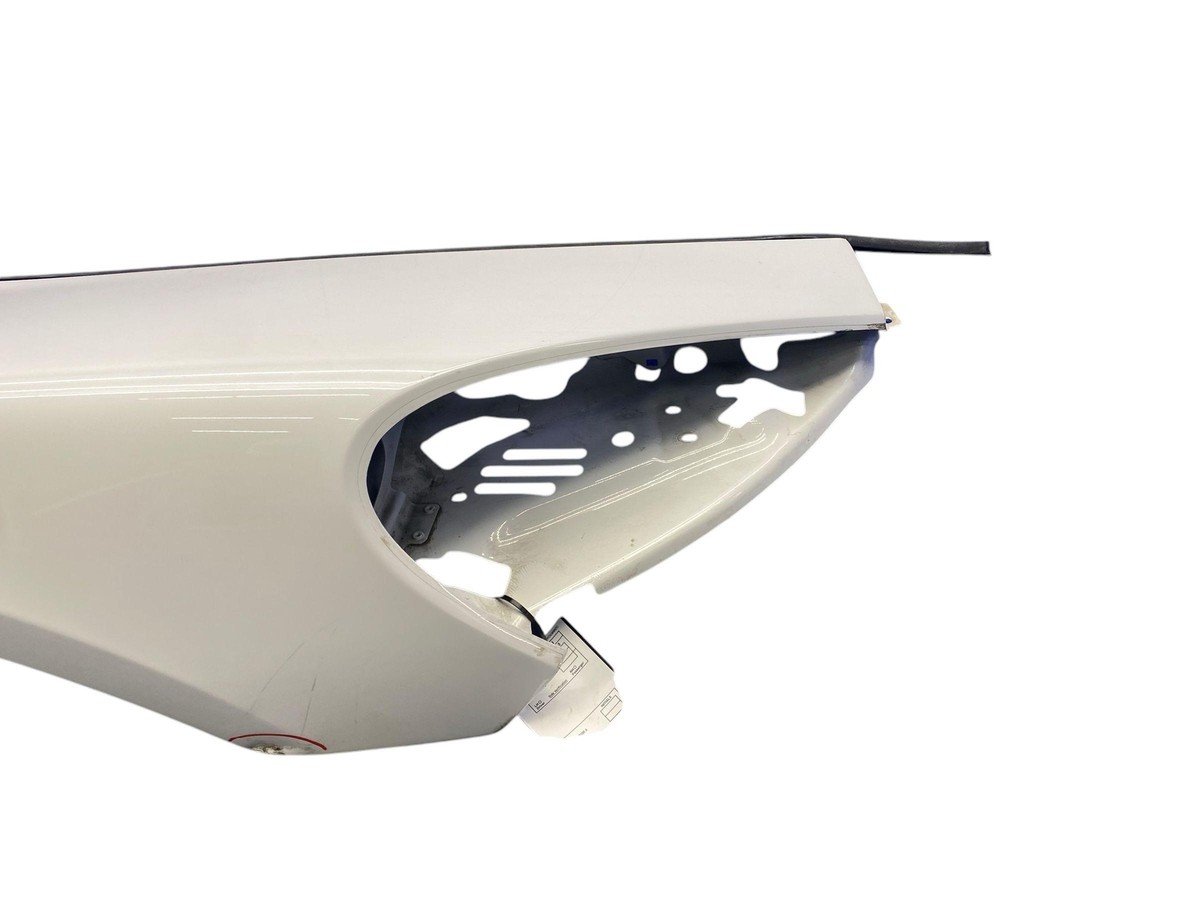 2016 2017 2018 2019 2020 2021 MCLAREN 570S FRONT RIGHT FENDER